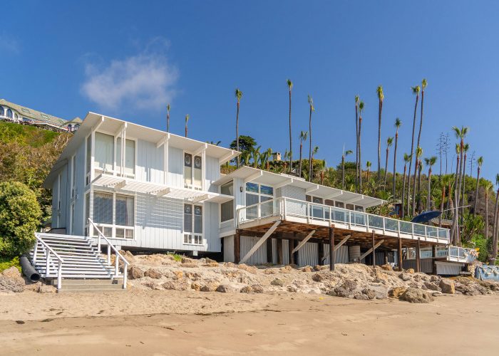 retro beach house for filming and photography in malibu